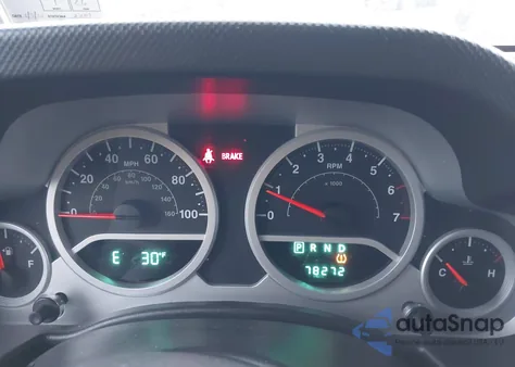 2010 Jeep Wrangler Sport z USA, uszkodzony, nr VIN 1J4AA2D10AL178159